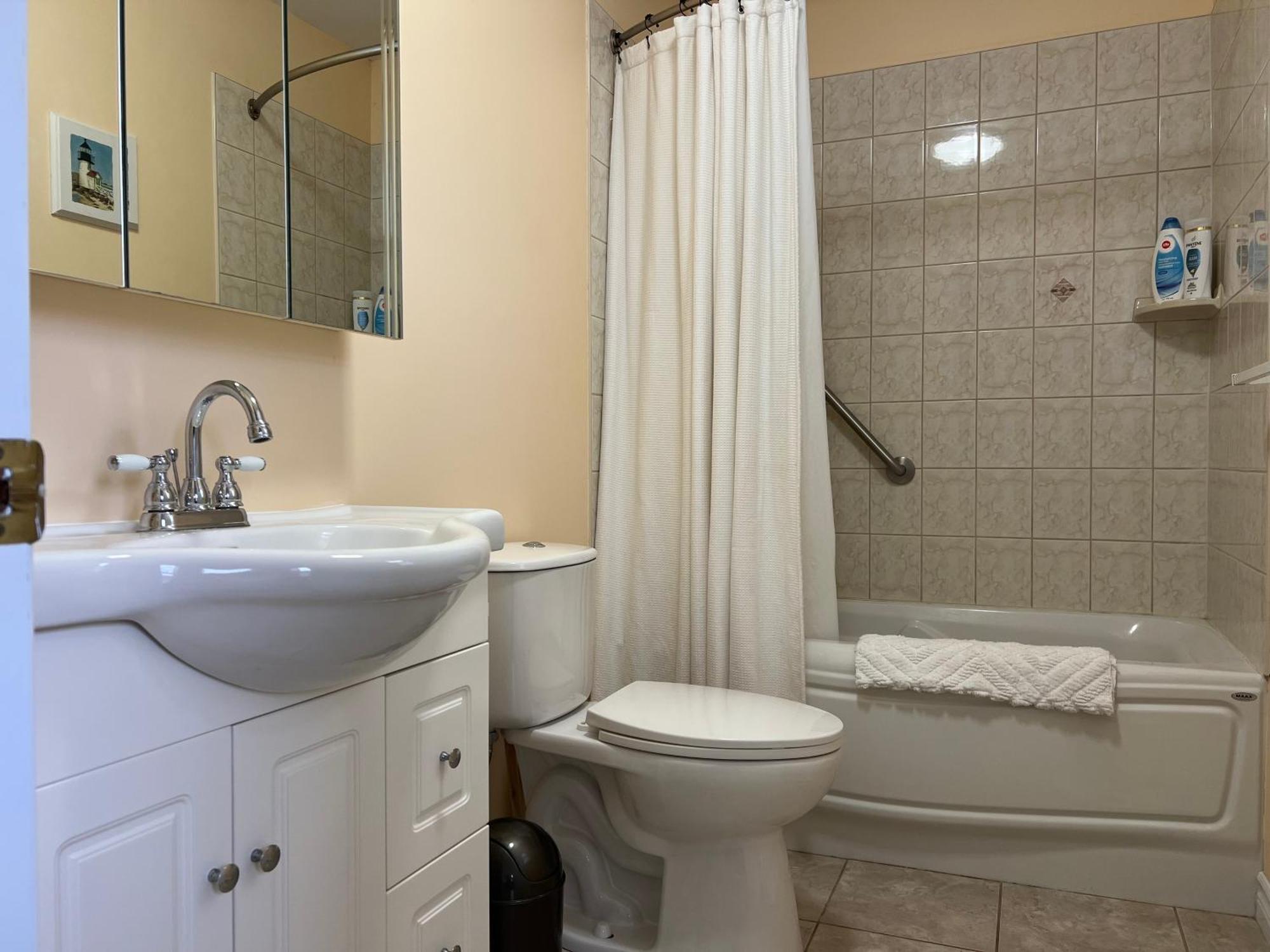 Lee'S Ocean Peek B & B Stratford 外观 照片